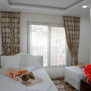 Отель Sultanahmet Deluxe